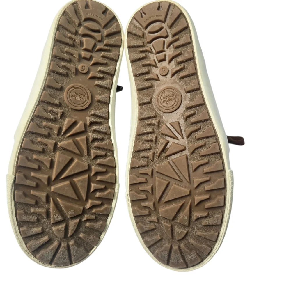 Wonder Nation boys' casual hi-top shoes